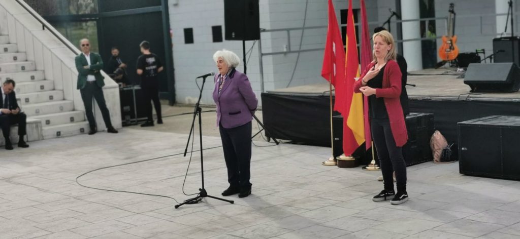 Paquita Sauquillo interviniendo en el acto de presentación del mural dedicado a las mujeres juristas de España